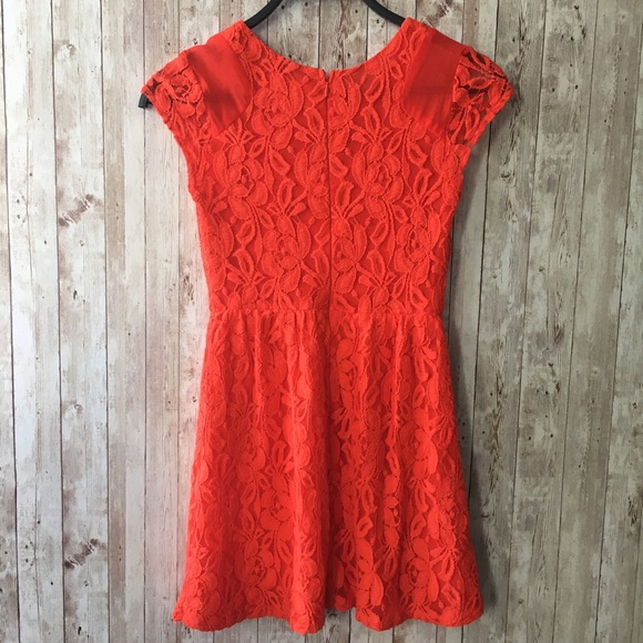 *2 for 20* UO CoincidenceandChanceRevel Lace Dress - Picture 6 of 7